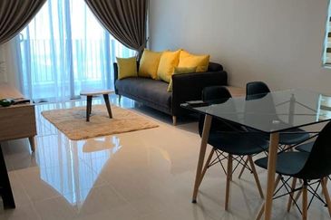 Freehold OKR chepeast per sqft 500 only 3Rooms 400k Free Furniture