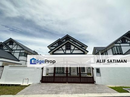 Double Storey Banglo_FREEHOLD with European Style Design di Kluang Perdana, Johor, Kluang