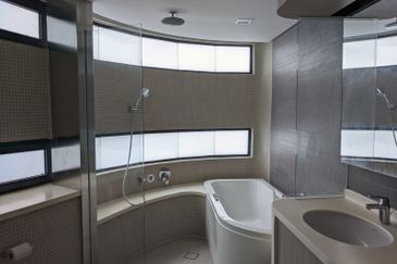 AraGreens Residences