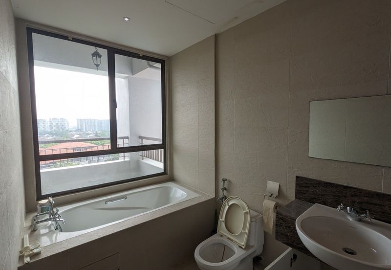 Ara Hill Condominium