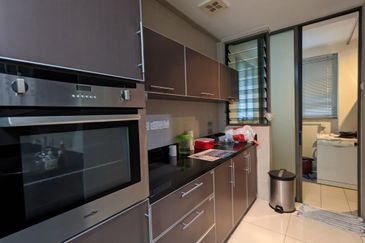 Ara Hill Condominium