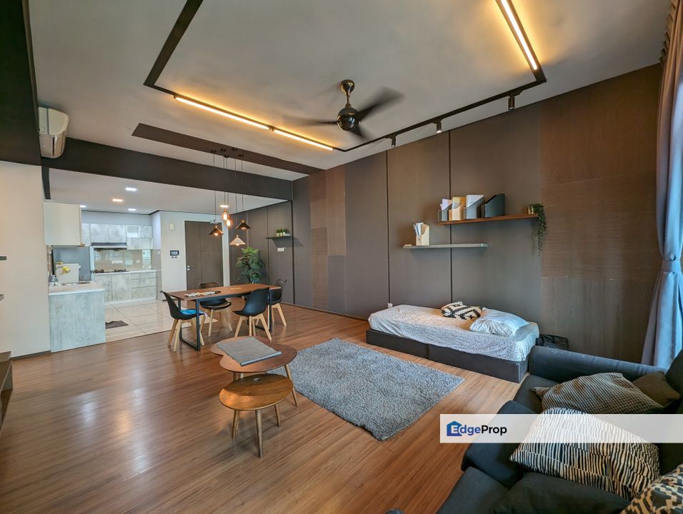 Mid Floor unit with Balcony, Facing Facilities DEck, Selangor, Ara Damansara