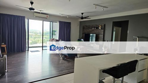 High Floor unit with unblocked view, renovated flooring and built-in wardrobes, Selangor, Ara Damansara