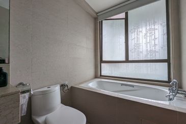 Ara Hill Condominium