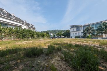 Kenyalang Hills Bungalow Land in Serene Neighbourhood with Forest Reserve at the back