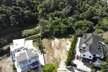 Kenyalang Hills Bungalow Land in Serene Neighbourhood with Forest Reserve at the back