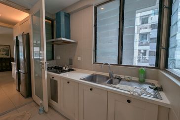 Ara Hill Condominium