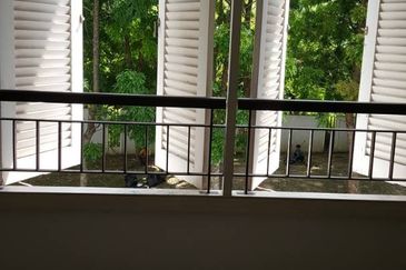 Ara Hill Condominium