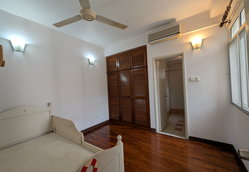 Bungaraya Kondominium, Saujana Subang