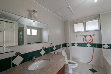 Bungaraya Kondominium, Saujana Subang