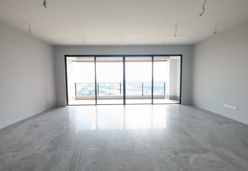 Spacious, private, and exclusive. A luxury home with golf course view in the heart of Tropicana