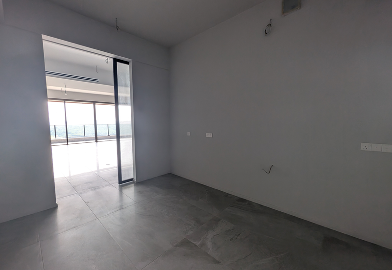 Spacious, private, and exclusive. A luxury home with golf course view in the heart of Tropicana