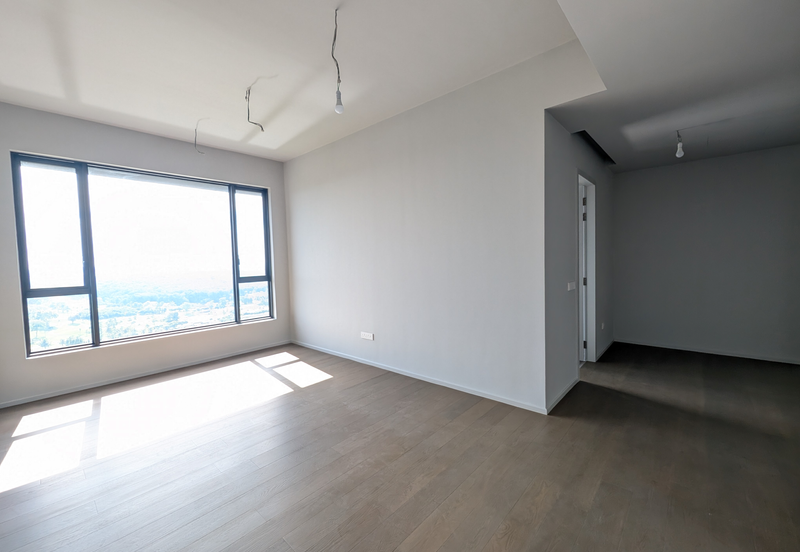 Spacious, private, and exclusive. A luxury home with golf course view in the heart of Tropicana