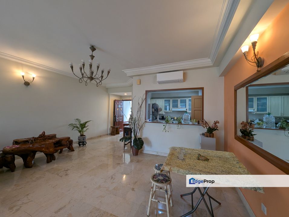 High Floor Corner unit in Tip Top Condition, Selangor, Saujana 