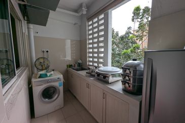 Bungaraya Kondominium, Saujana Subang