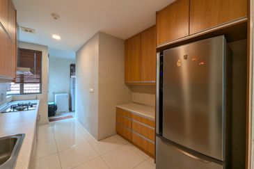 Ara Hill Condominium