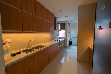 Ara Hill Condominium