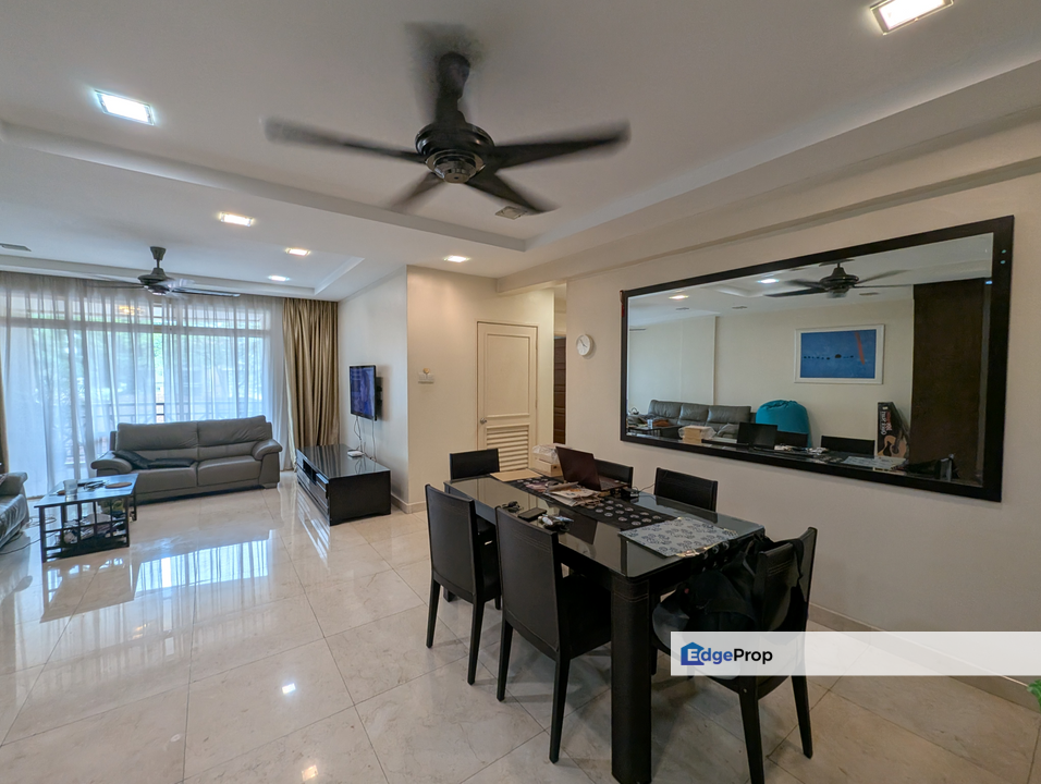 Decent unit with some renovation, low floor corner unit for sale, Selangor, Saujana 