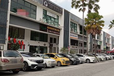 Pusat Perniagaan Seri Impian