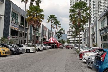 Pusat Perniagaan Seri Impian