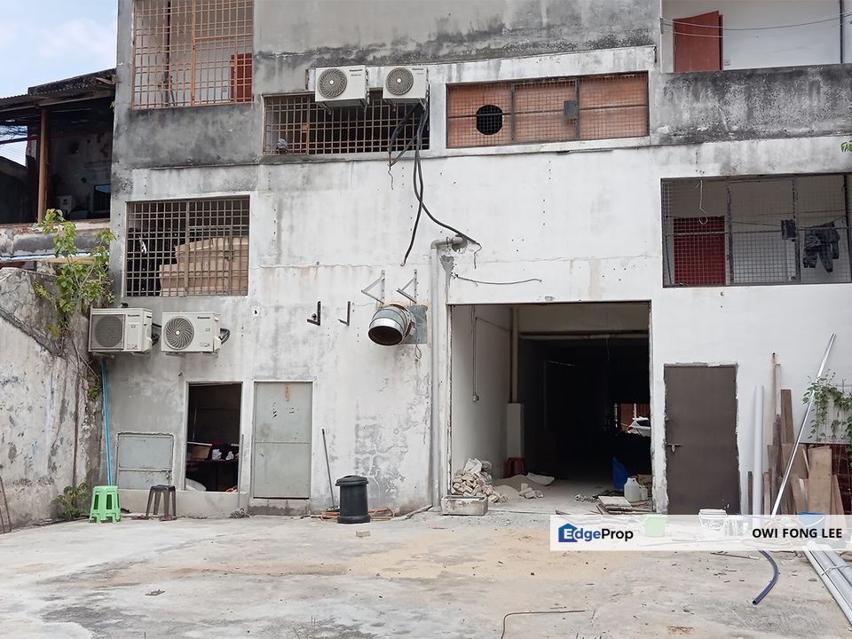 Shoplot with Rare 1,000 sqft Private Outdoor Space, Penang, Georgetown