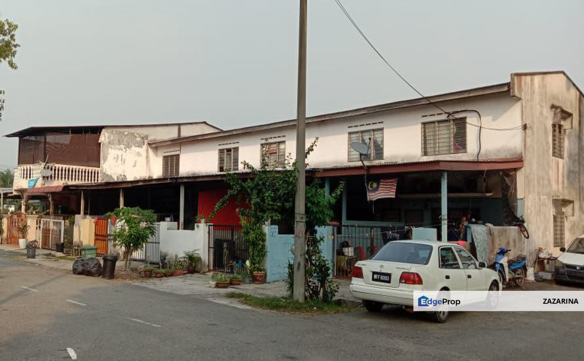 [UNIT TEPI] RUMAH TERES KOS RENDAH 2 TINGKAT TAMAN KRISTAL DENGKIL for