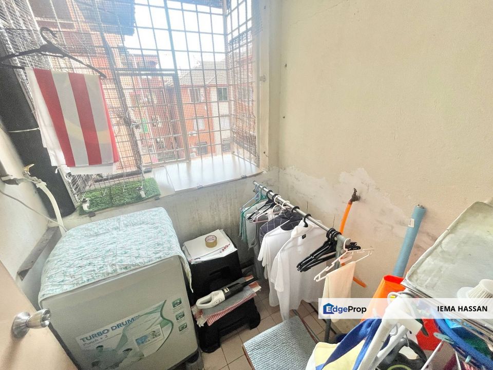 Pangsapuri Kenanga Taman Kinrara Puchong, Selangor, Puchong