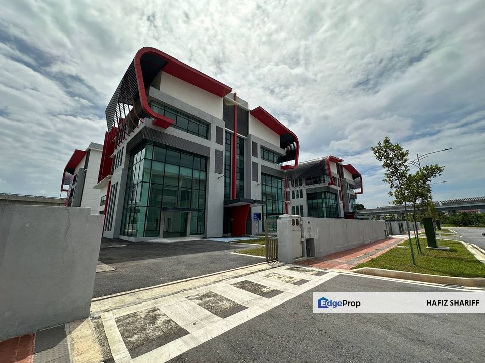 New Corner 3 Storey Semi-D Factory Warehouse cum Office Kota Damansara ...