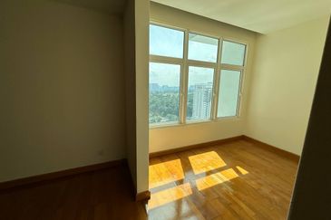 Dua Sentral Residential Tower