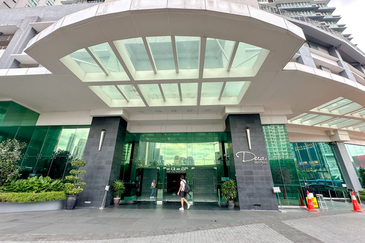 Dua Sentral Residential Tower