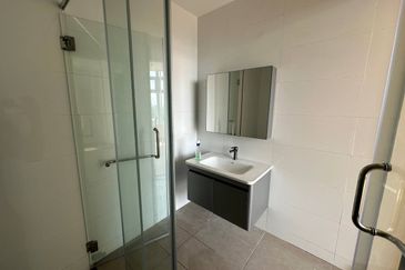 Dua Sentral Residential Tower