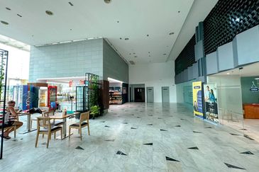 Dua Sentral Residential Tower