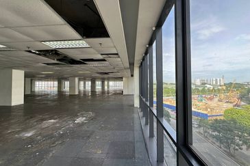 Office Tower Dana 13 Near LRT Ara Damansara Petaling Jaya 