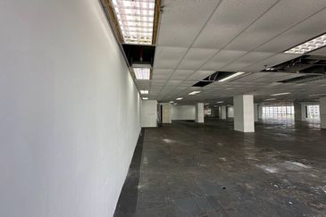 Office Tower Dana 13 Near LRT Ara Damansara Petaling Jaya 