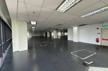Office Tower Dana 13 Near LRT Ara Damansara Petaling Jaya 