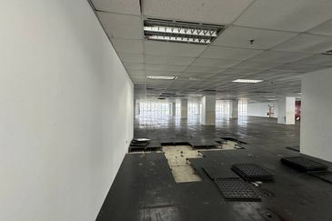 Office Tower Dana 13 Near LRT Ara Damansara Petaling Jaya 