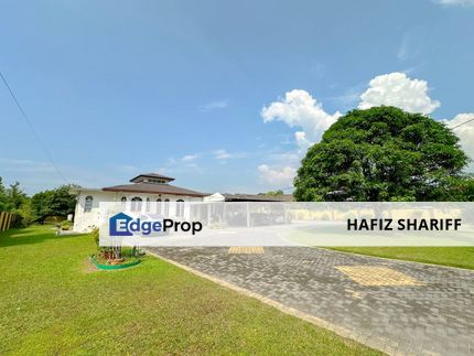 Single Storey Bungalow with Huge Land and pool Sungai Buloh, Selangor, Sungai Buloh