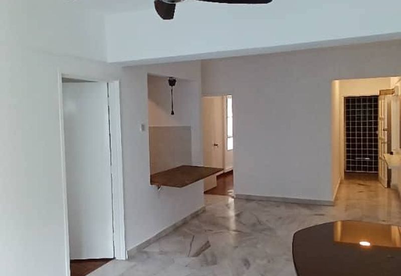 Danau Idaman Condominium