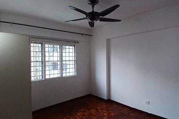 Danau Idaman Condominium