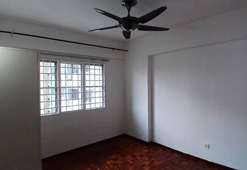 Danau Idaman Condominium