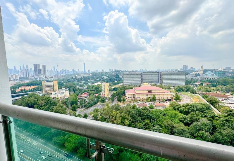 Royal Regent Sri Putramas III