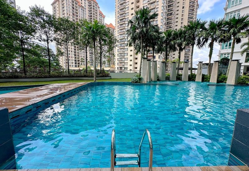 Royal Regent Sri Putramas III