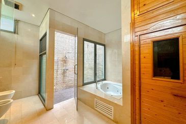 The Residence, Mont Kiara