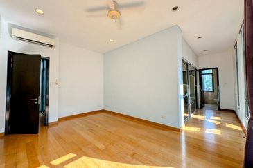 The Residence, Mont Kiara