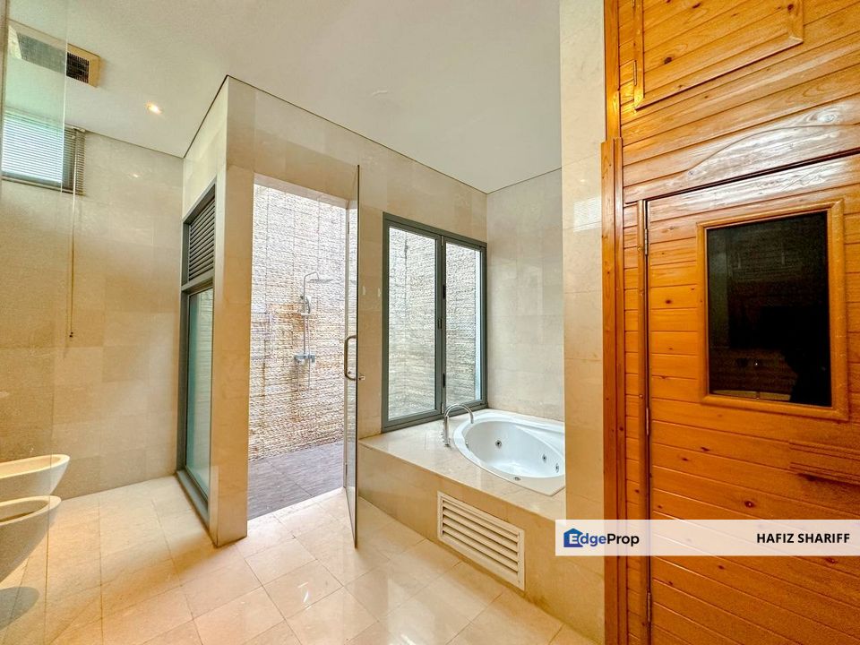 Luxury & Privacy 2 Storey Bungalow Mont Kiara Kuala Lumpur The Residence with pool, Kuala Lumpur, Mont Kiara