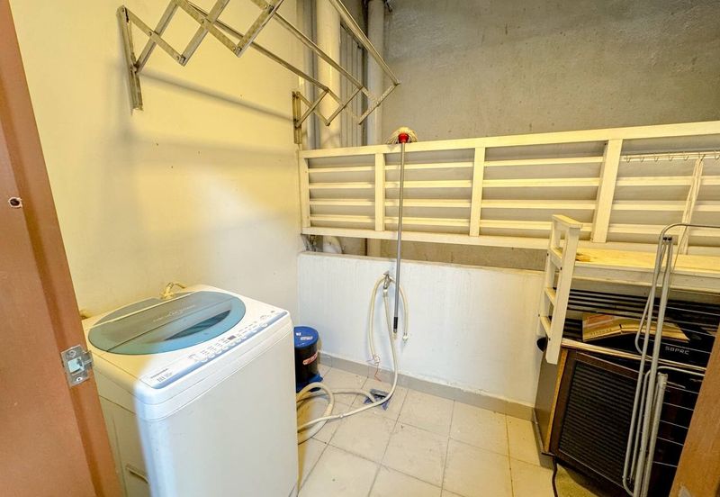 Royal Regent Sri Putramas III