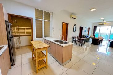 Royal Regent Sri Putramas III