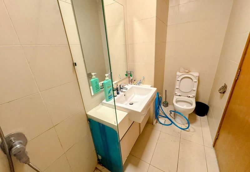 Royal Regent Sri Putramas III