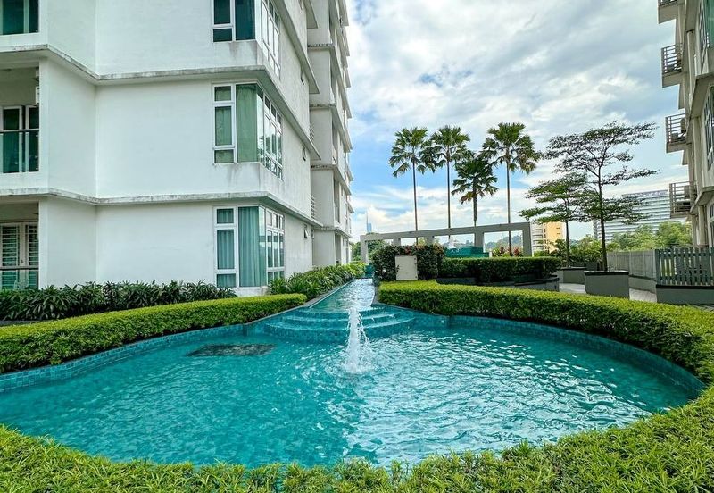 Royal Regent Sri Putramas III