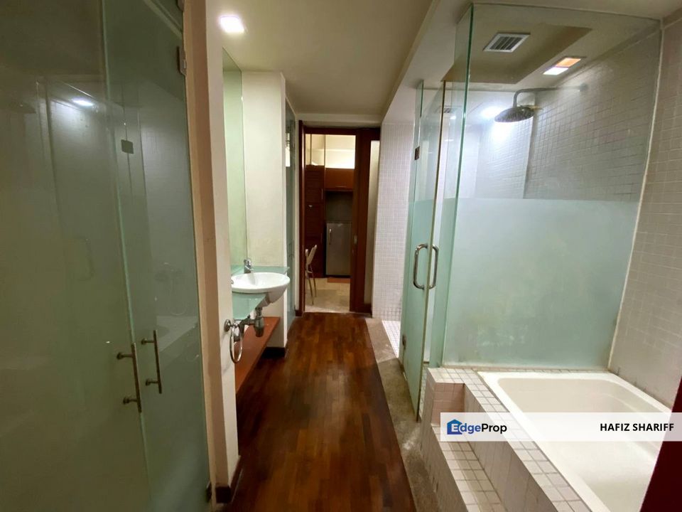 10 Semantan Suites Studio Unit Kuala Lumpur Near MRT, Kuala Lumpur, Damansara